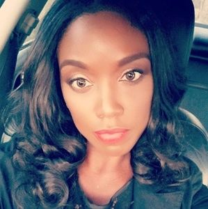 Meet your Posher, Carlyn